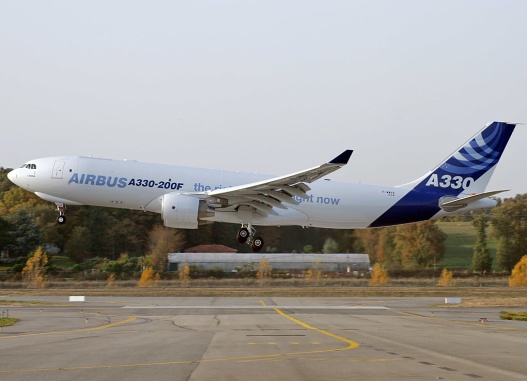 Fiche technique de l'avion cargo Airbus A330-200F pour le transport de fret et de marchandise