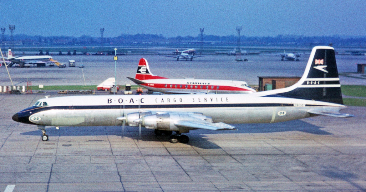 Fiche technique de l'avion cargo Canadair CL-44 Freighter