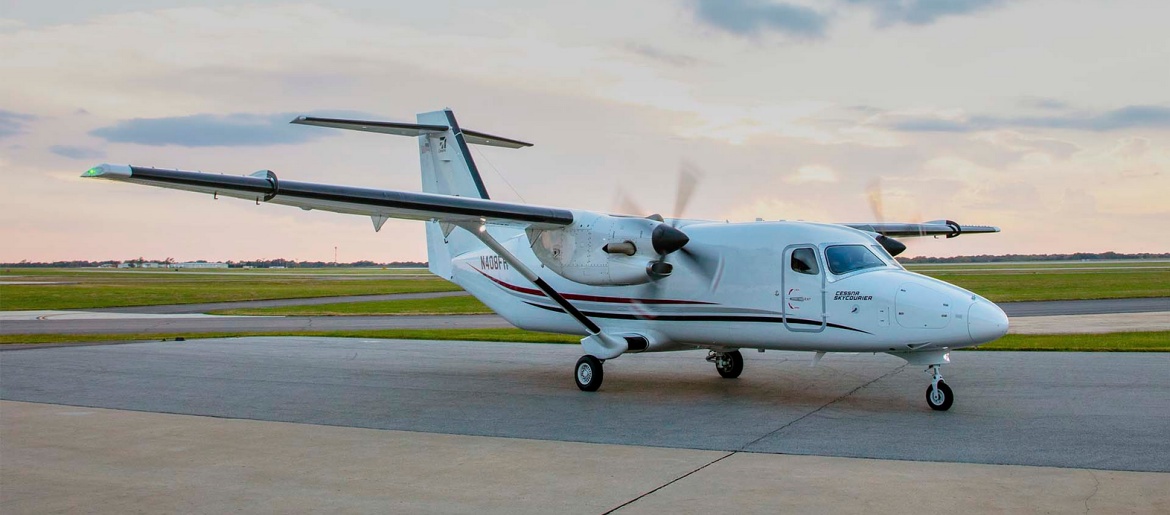 Fiche technique de l'avion cargo à turbopropulseurs Cessna 408 SkyCourier Freighter